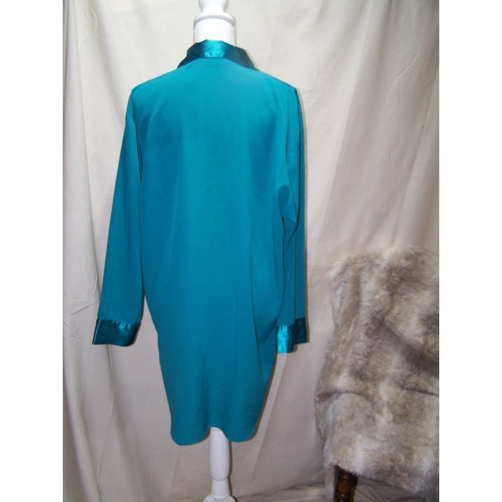 Vintage Victoria's Secret Teal M Double Breasted Sleep Shirt Satin Feel - Picture 4 of 7